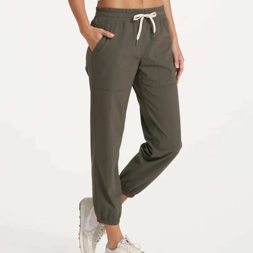 Vuori Olive Green Weekend Jogger Pants Athleisure Sporty Stretch Size Medium